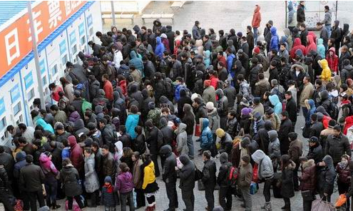 春運排隊
